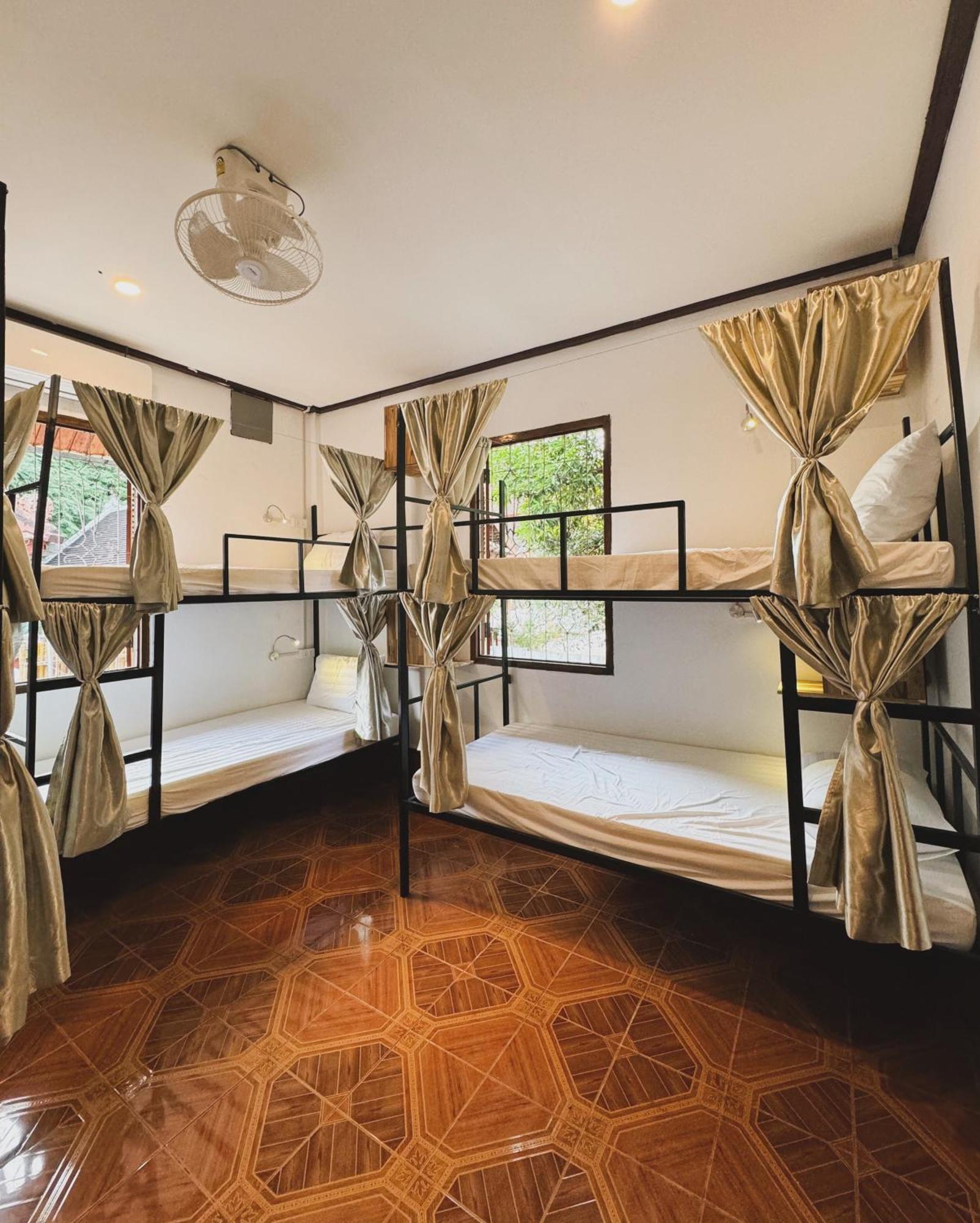 Sabai Sabai Luang Prabang Hostel Екстериор снимка